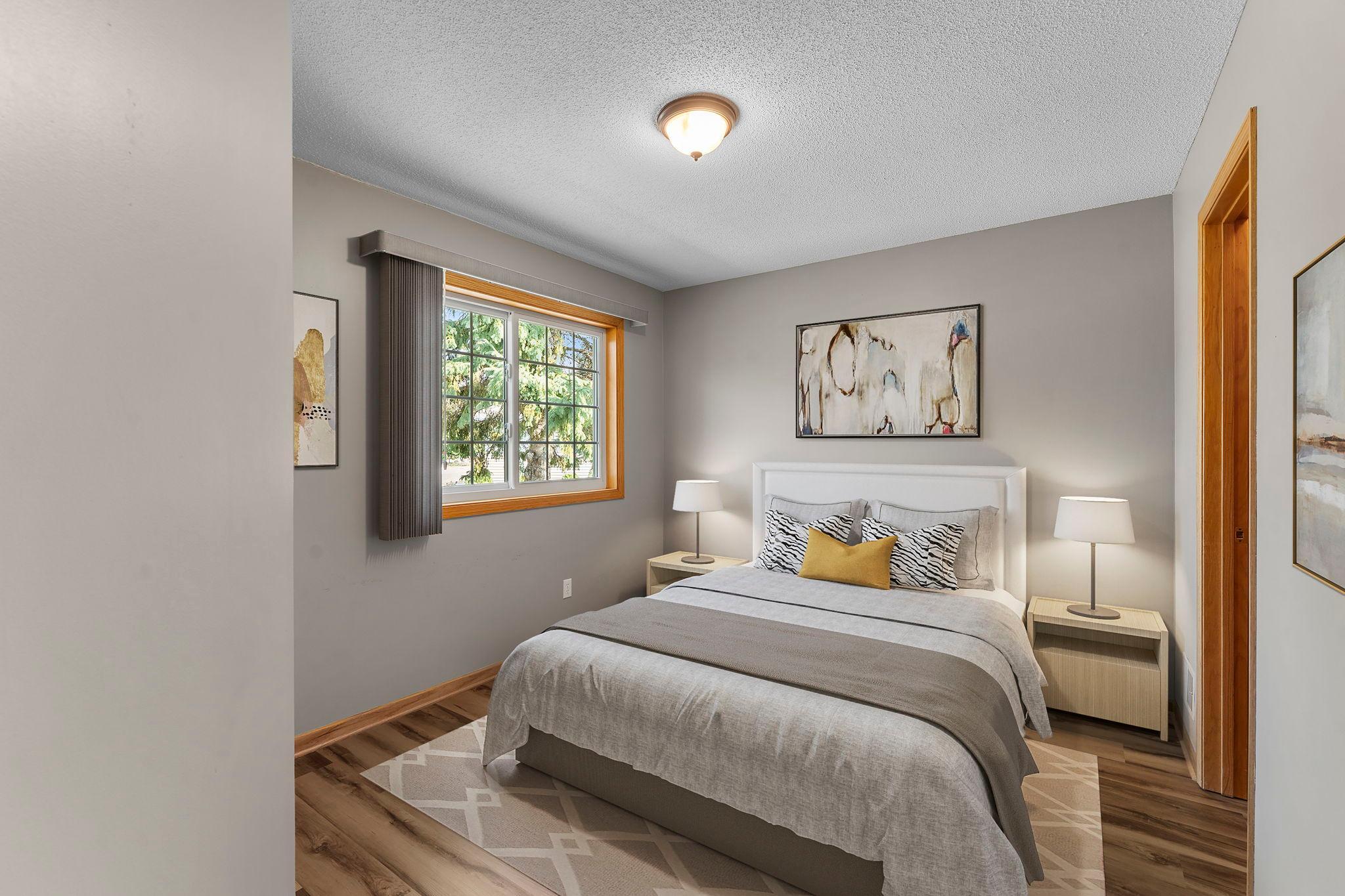 Second bedroom.