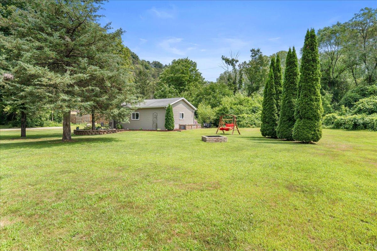 W7923 185th Ave, Hager City, WI 54014