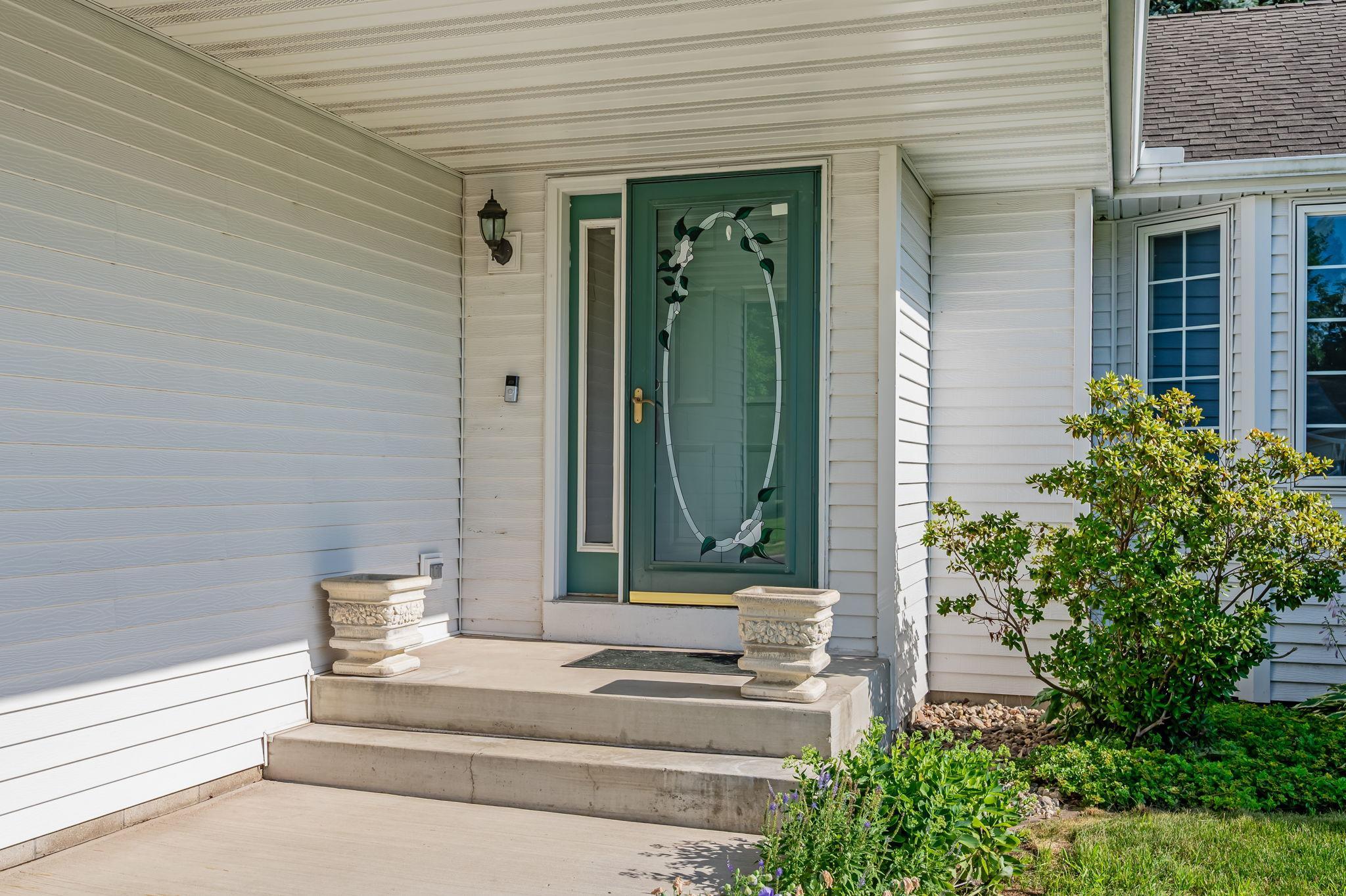 19 La Mar Ct North Mankato MN-03.jpg