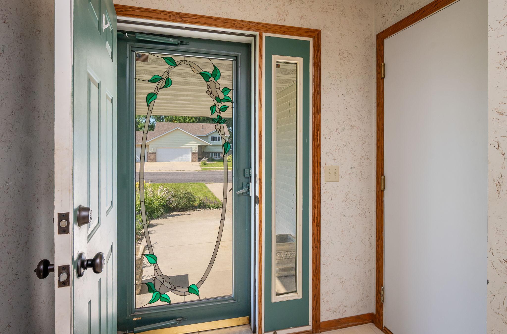 19 La Mar Ct North Mankato MN-07.jpg