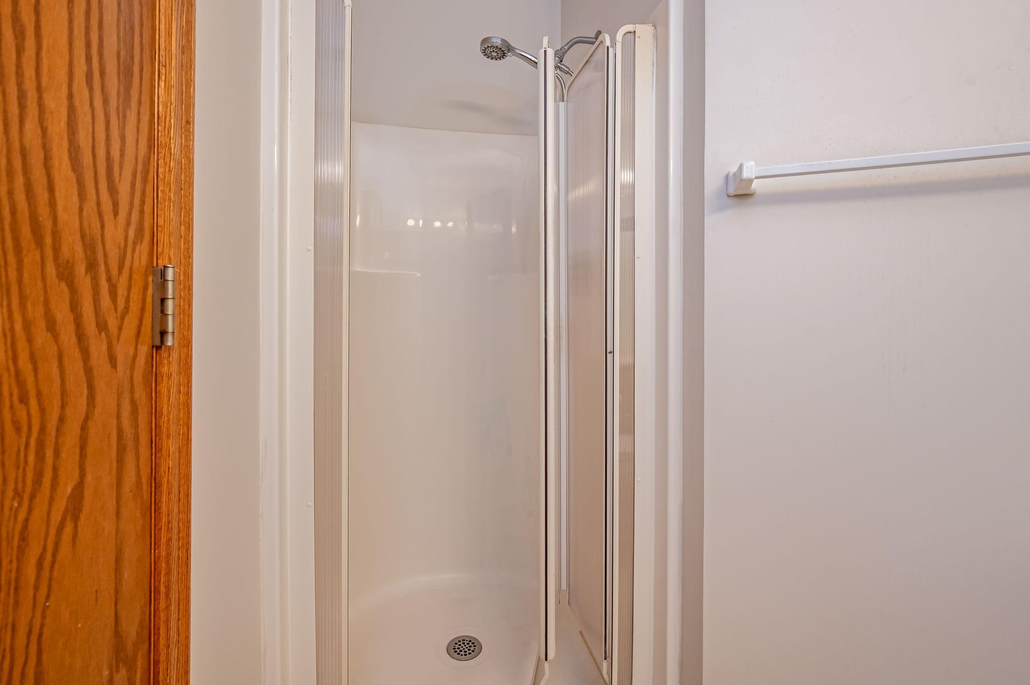 19 La Mar Ct North Mankato MN-20.jpg