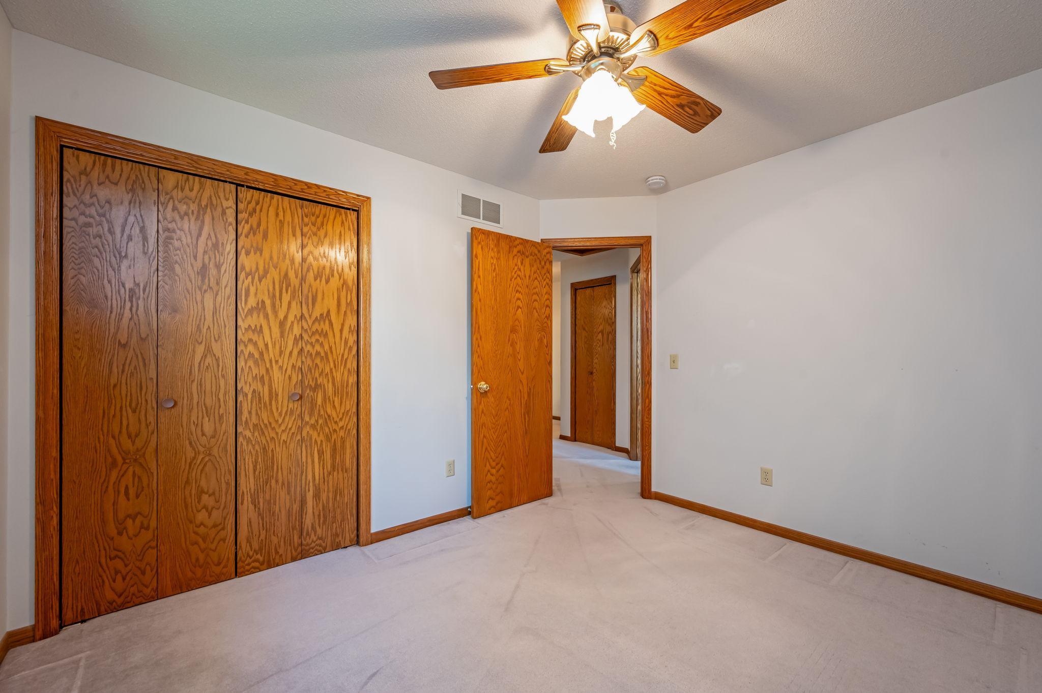 19 La Mar Ct North Mankato MN-22.jpg