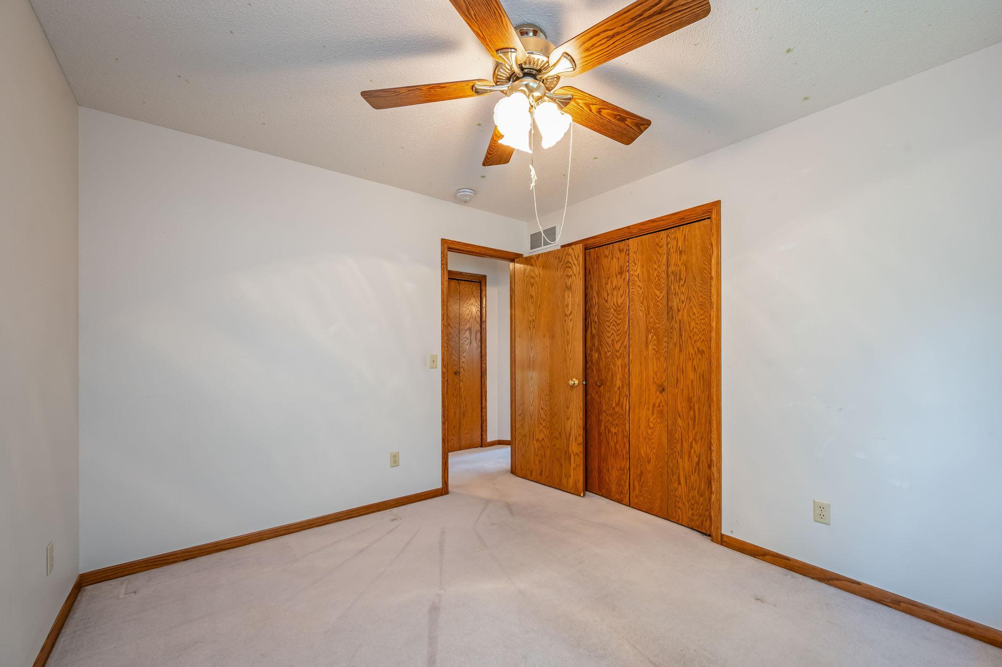 19 La Mar Ct North Mankato MN-24.jpg