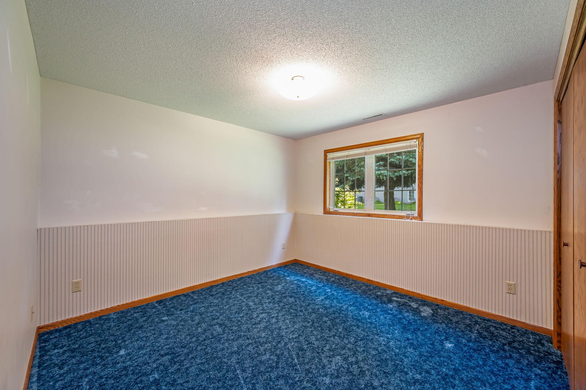 19 La Mar Ct North Mankato MN-28.jpg