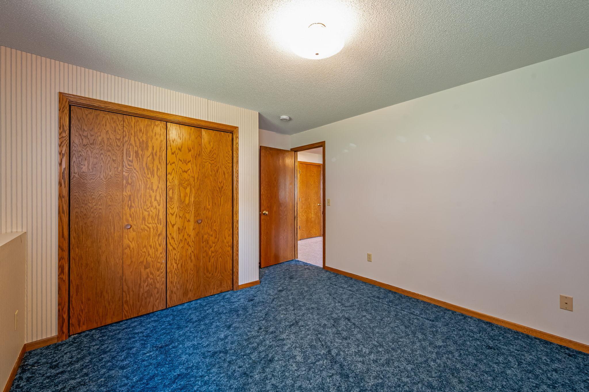 19 La Mar Ct North Mankato MN-29.jpg