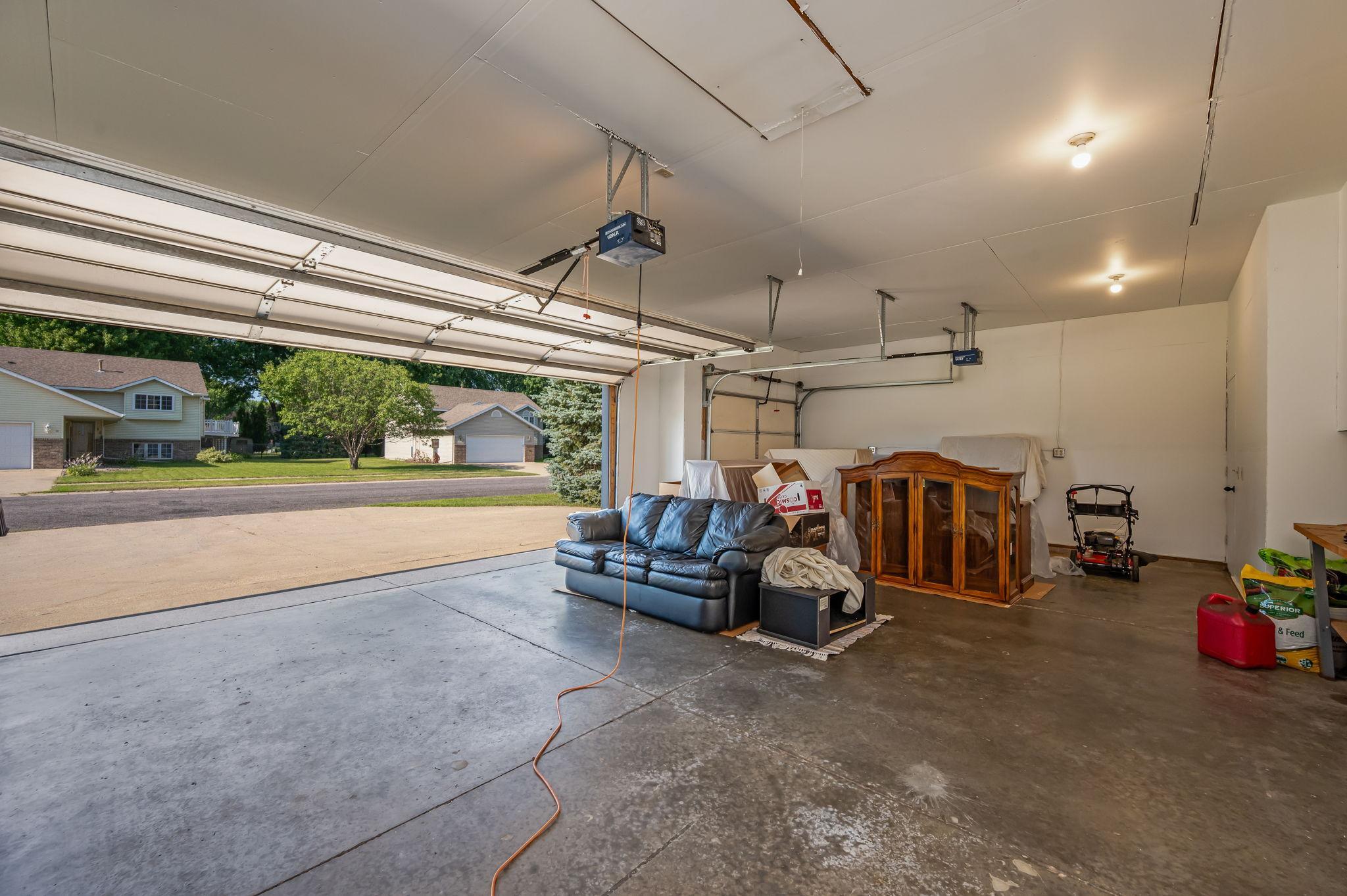 19 La Mar Ct North Mankato MN-34.jpg