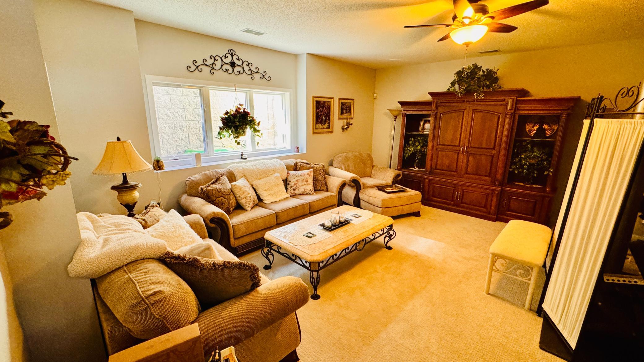 Family Room.jpg