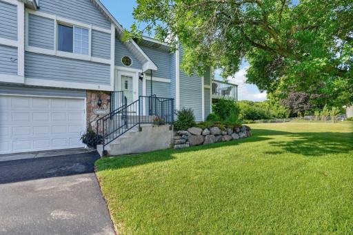 15785 Hannover Path, Apple Valley, MN 55124