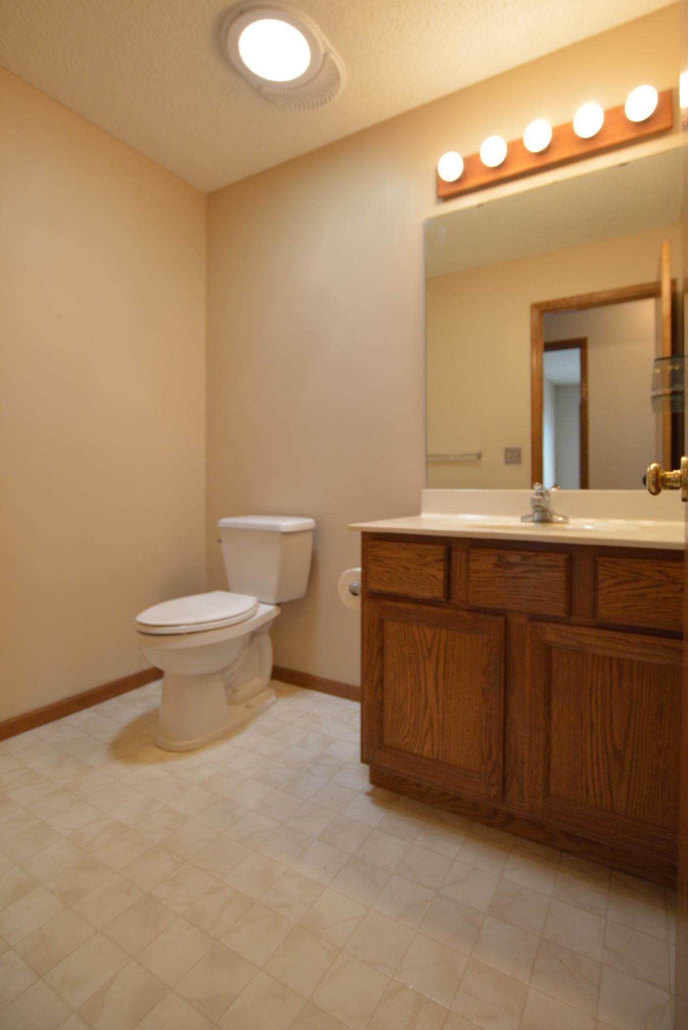 Main Level 1/2 Bath