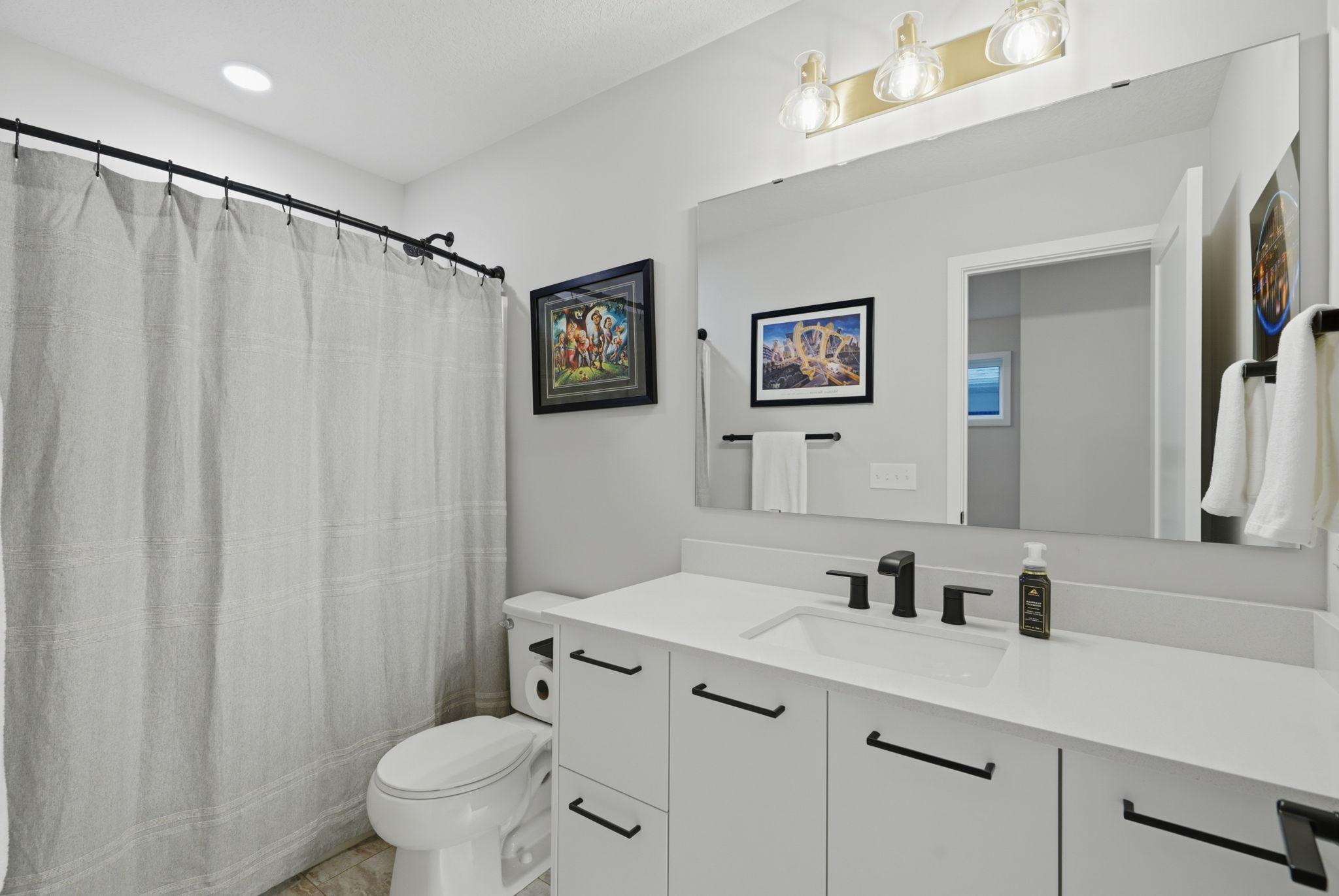 Upper level full bathroom