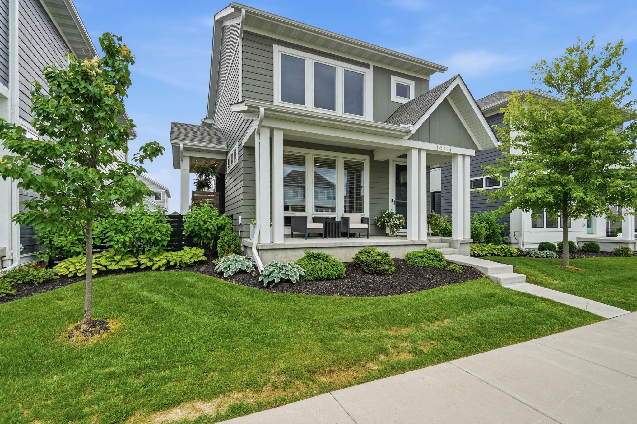 Privacy and maintenance free living