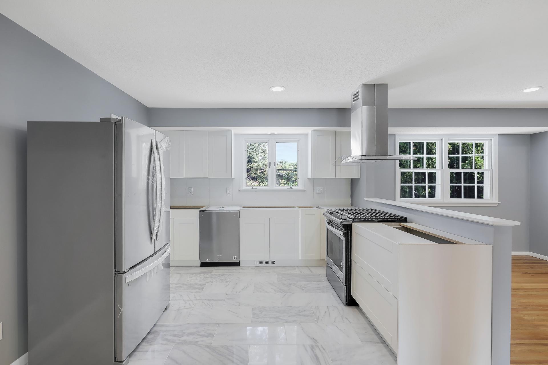 Kitchen marble floors