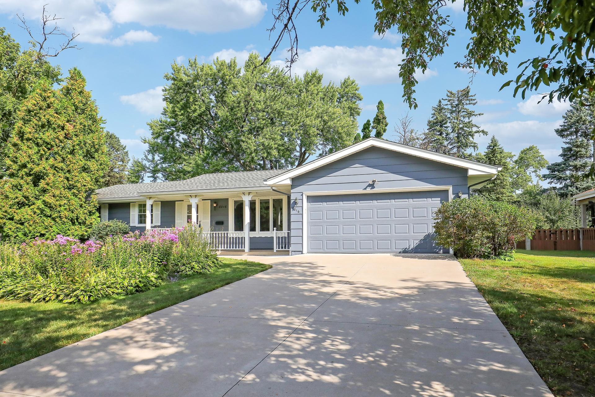 8016 35th Ave N CORNER LOT