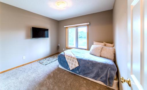 15157 Crestone Circle, Rosemount, MN 55068