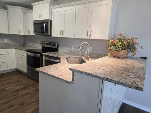Kitchen16.jpg