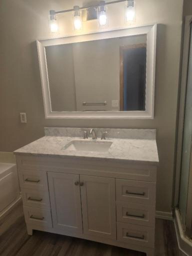 Bathroom4.jpg
