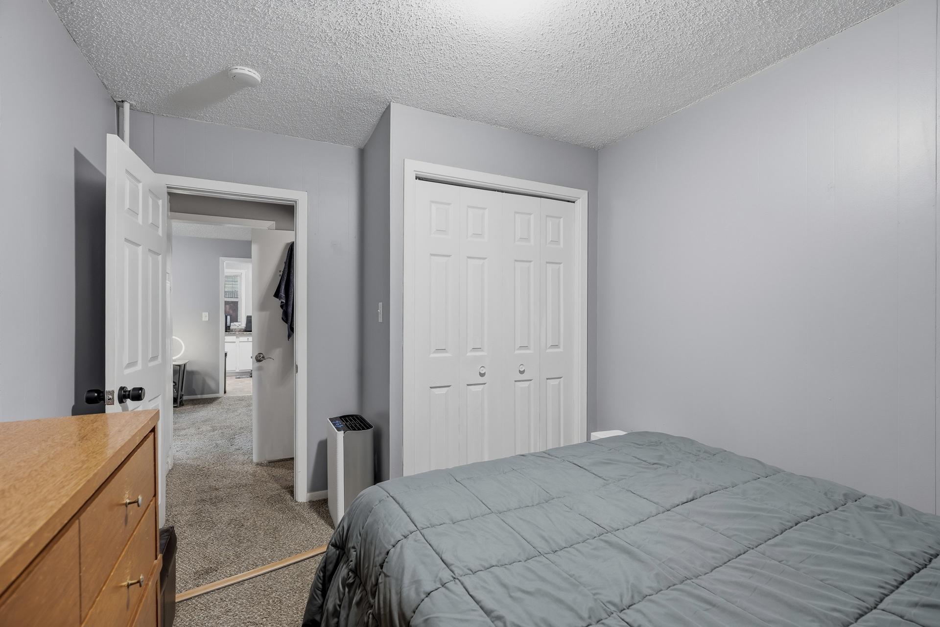 53 Dale St N MLS-27.jpg