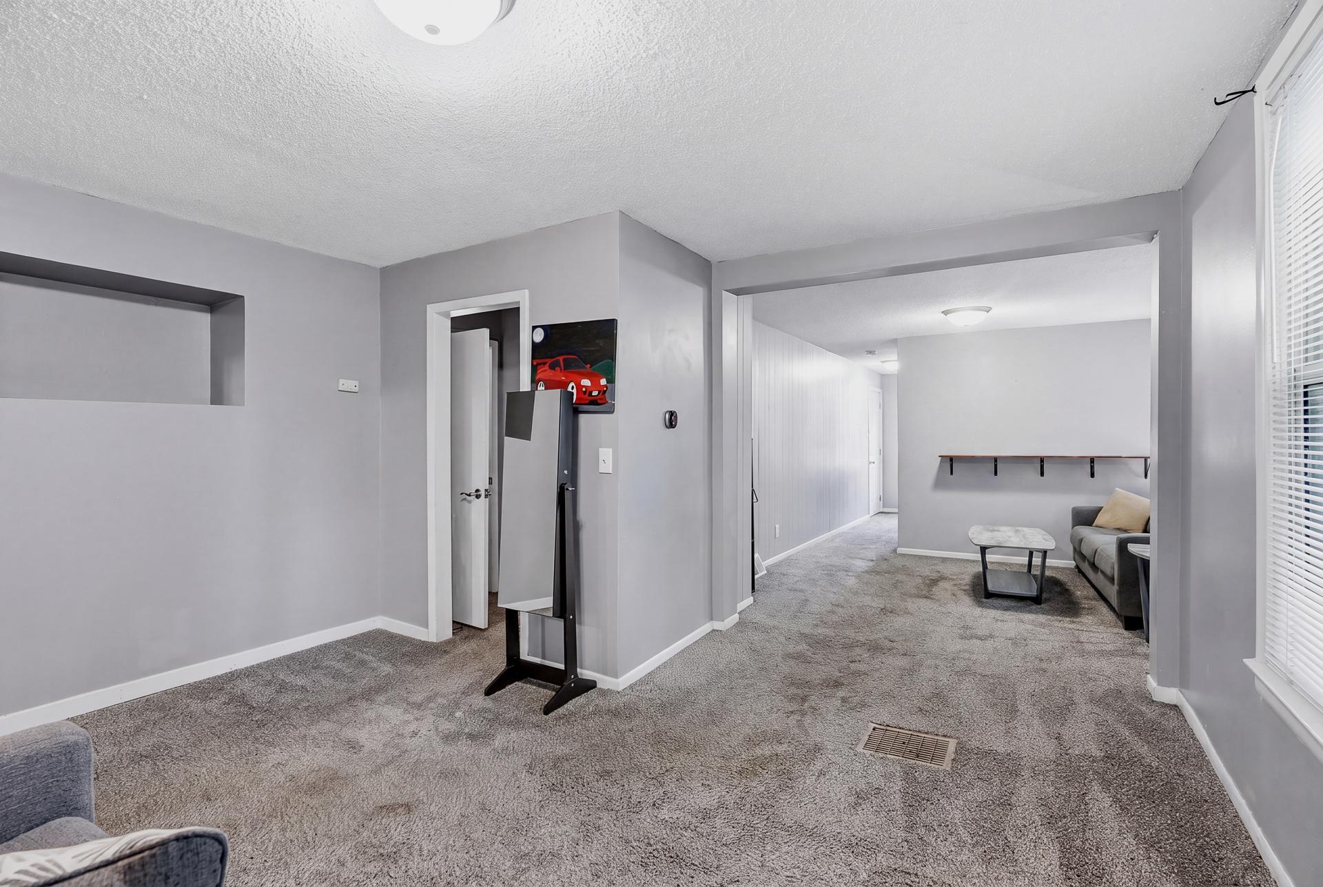 53 Dale St N MLS-21.jpg