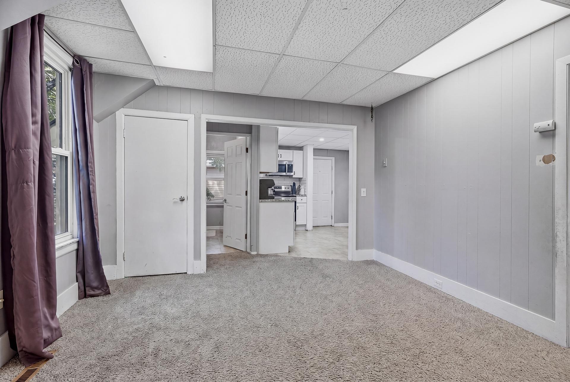 53 Dale St N MLS-44.jpg