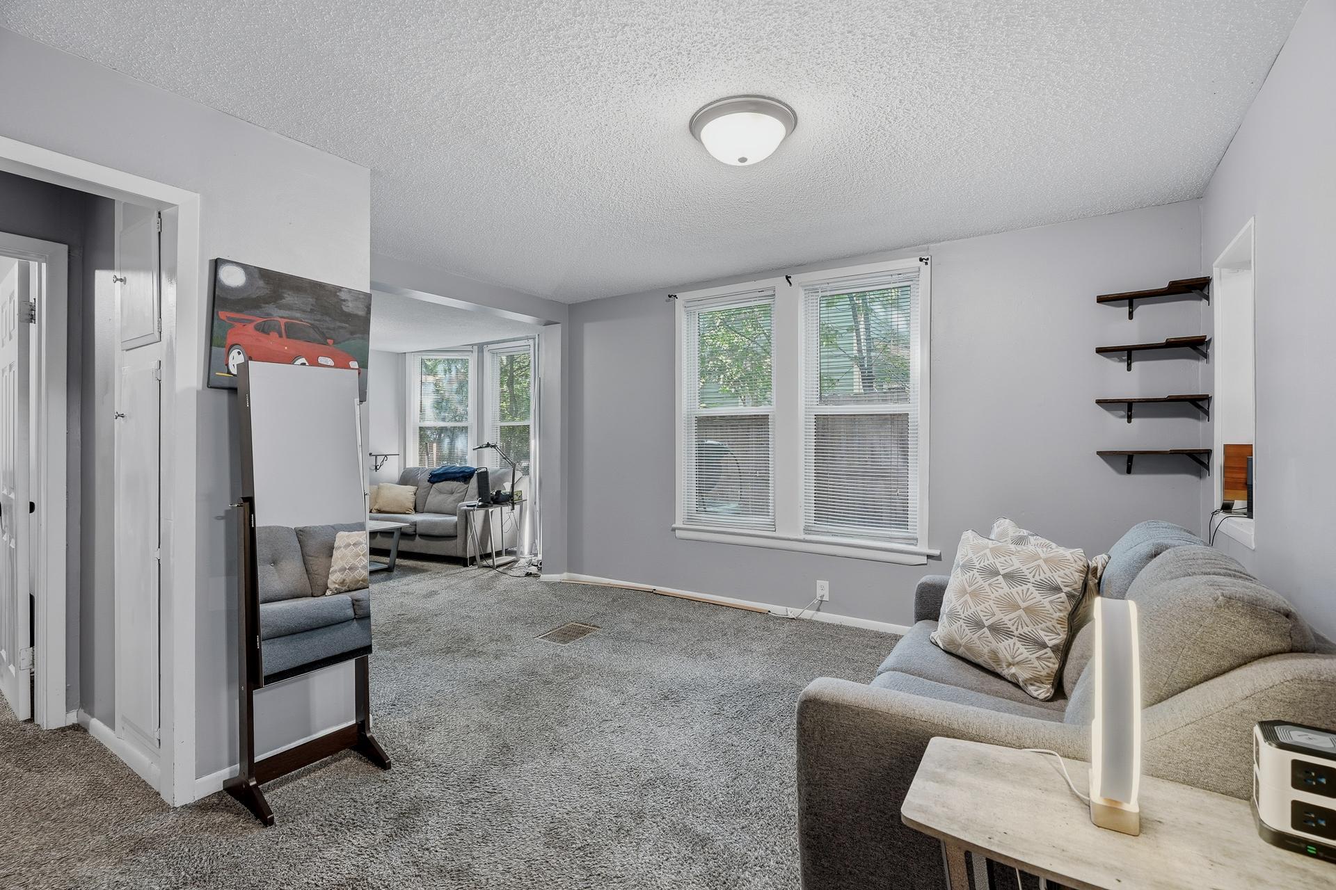 53 Dale St N MLS-20.jpg