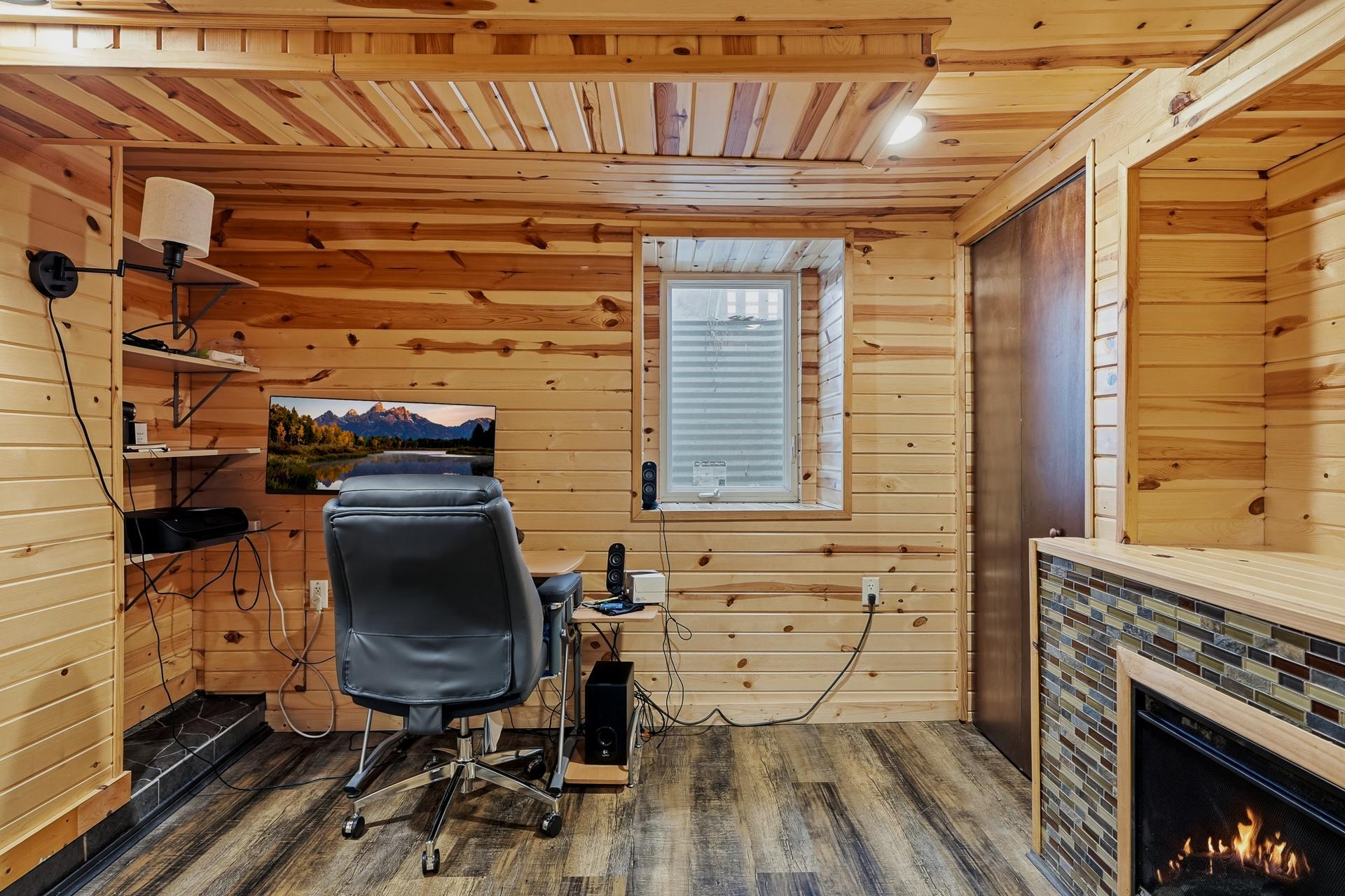 53 Dale St N MLS-36.jpg