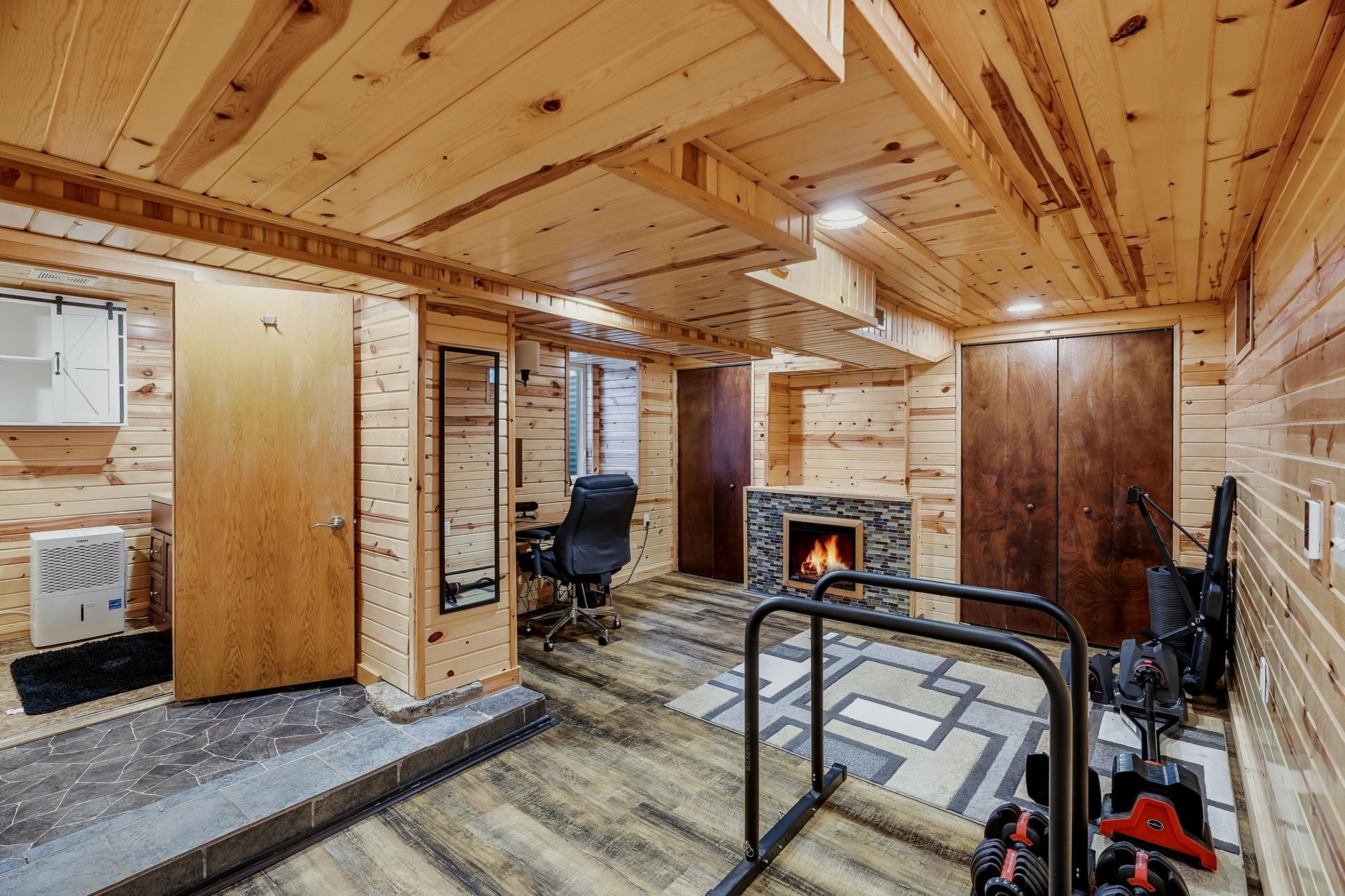 53 Dale St N MLS-34.jpg
