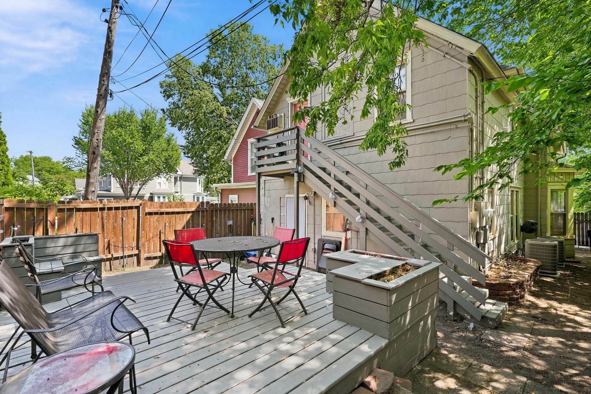 53 Dale St N MLS-10.jpg