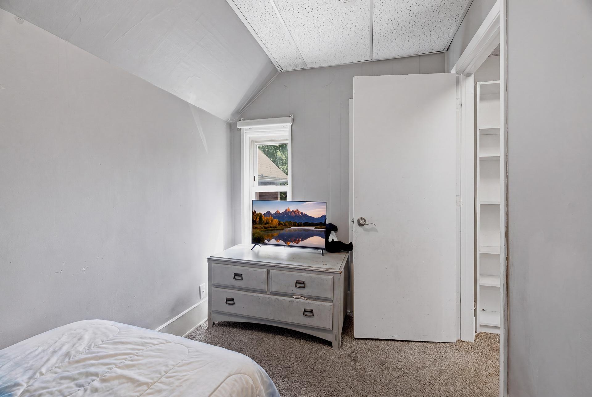 53 Dale St N MLS-53.jpg