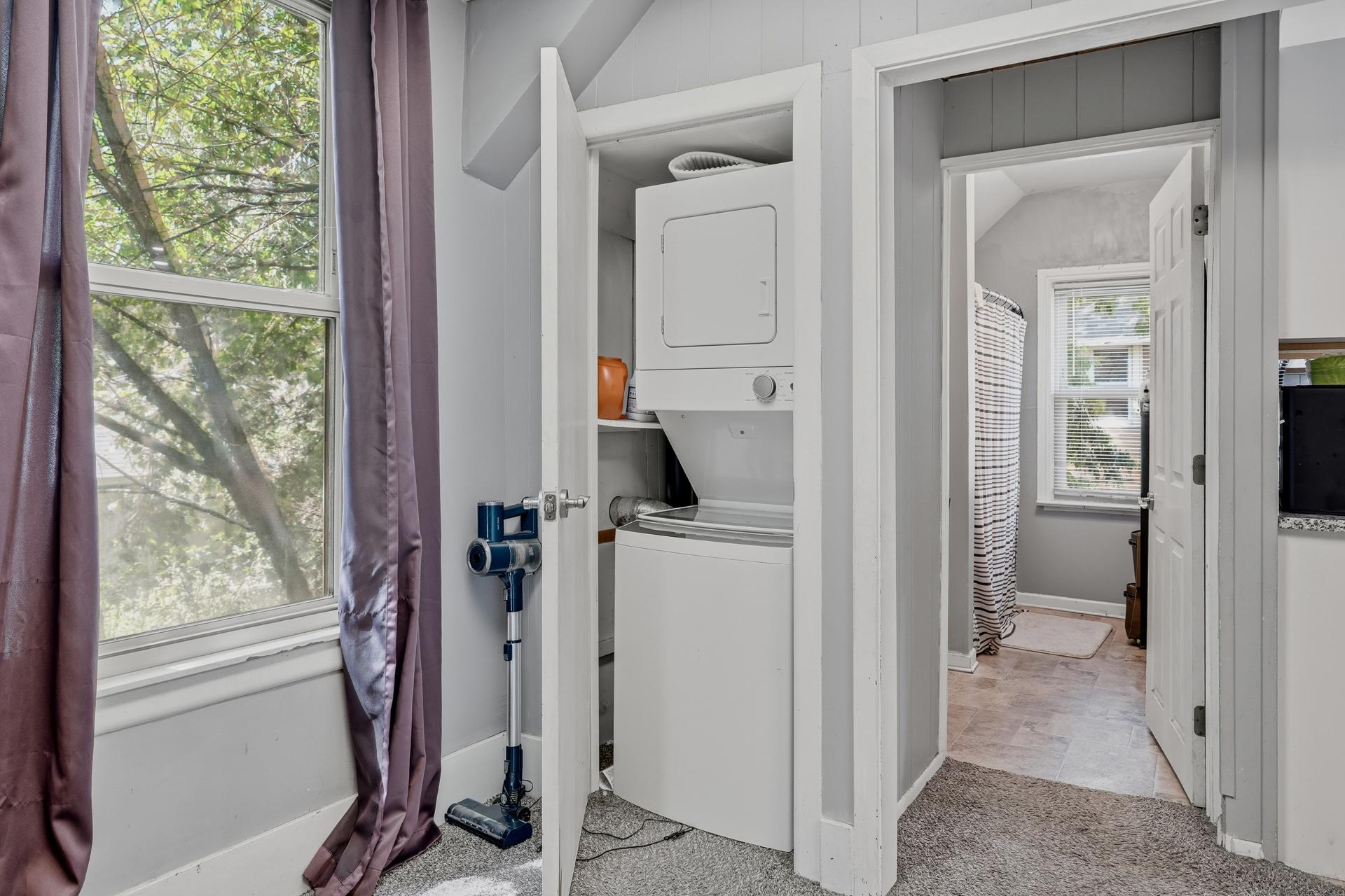 53 Dale St N MLS-54.jpg
