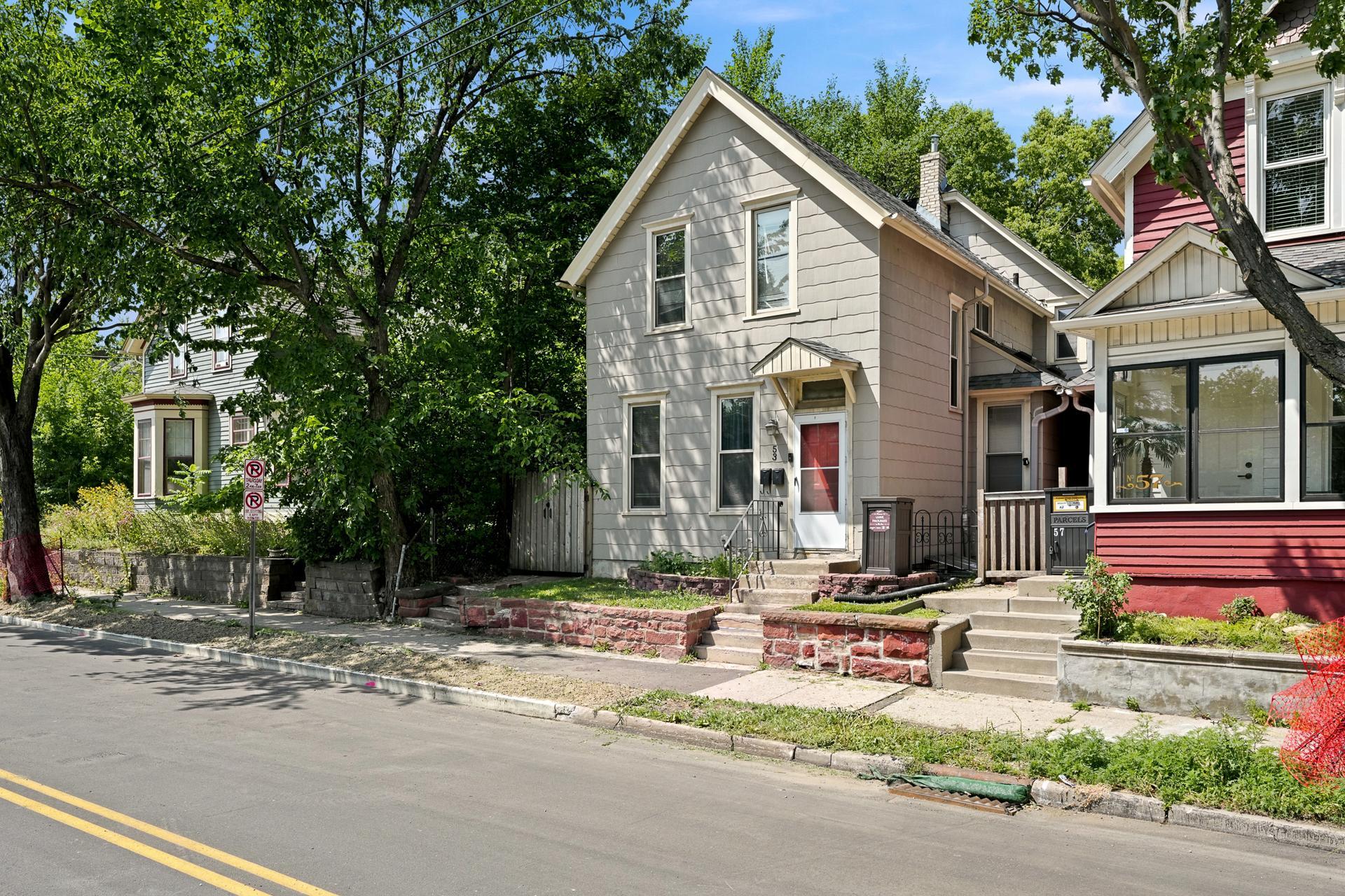 53 Dale St N MLS-2.jpg