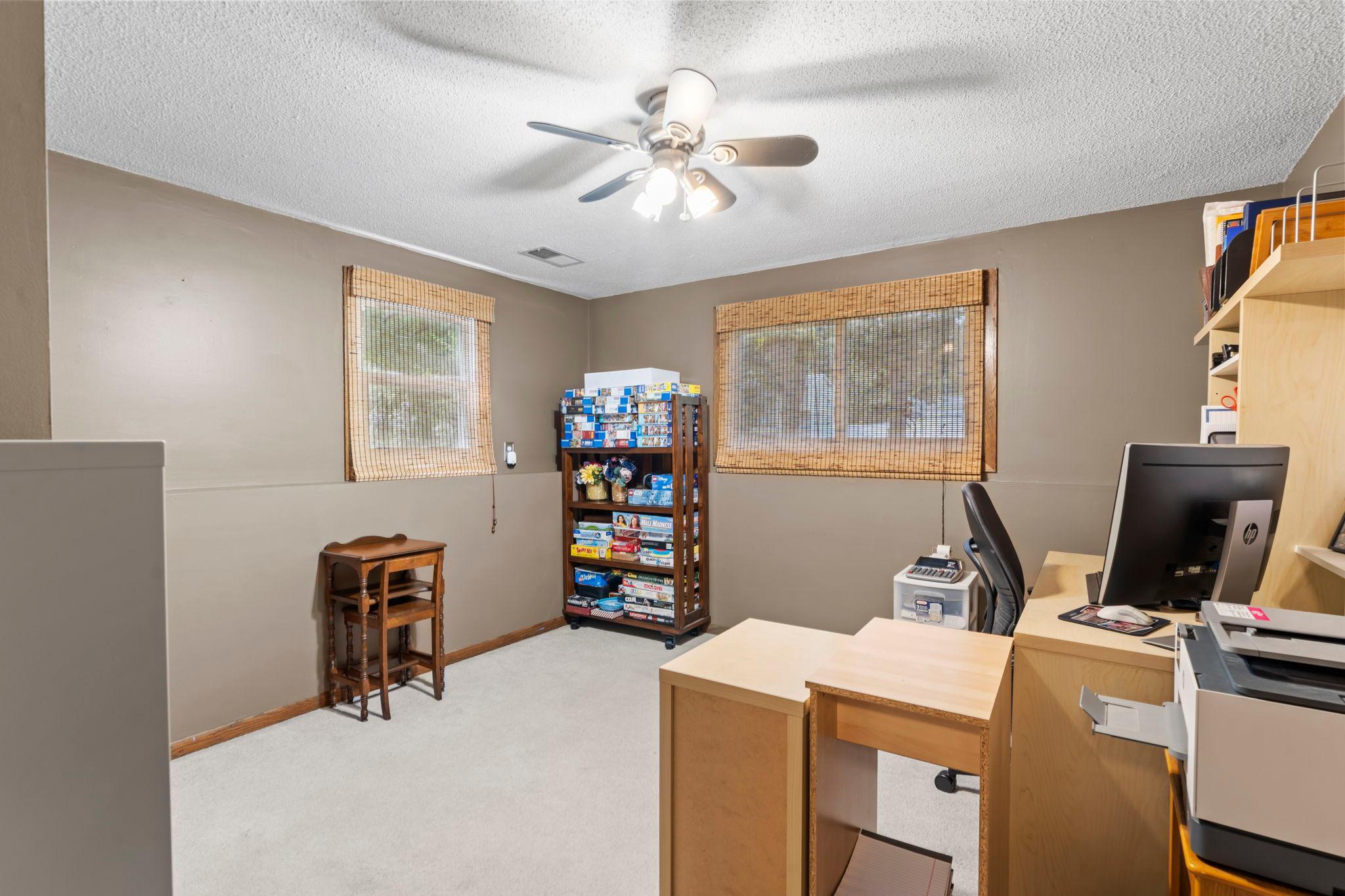 43-web-or-mls-7989 Eastwood Rd-163.jpg