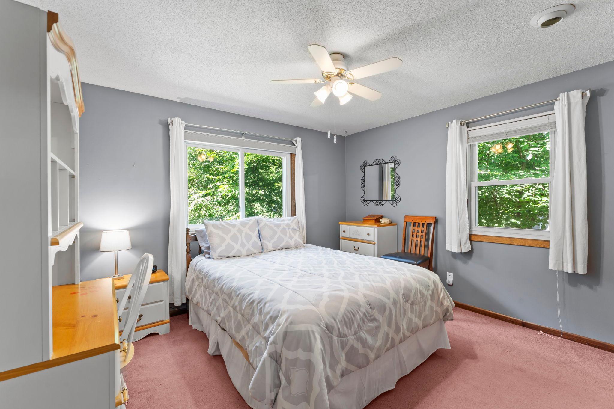 27-web-or-mls-7989 Eastwood Rd-138.jpg