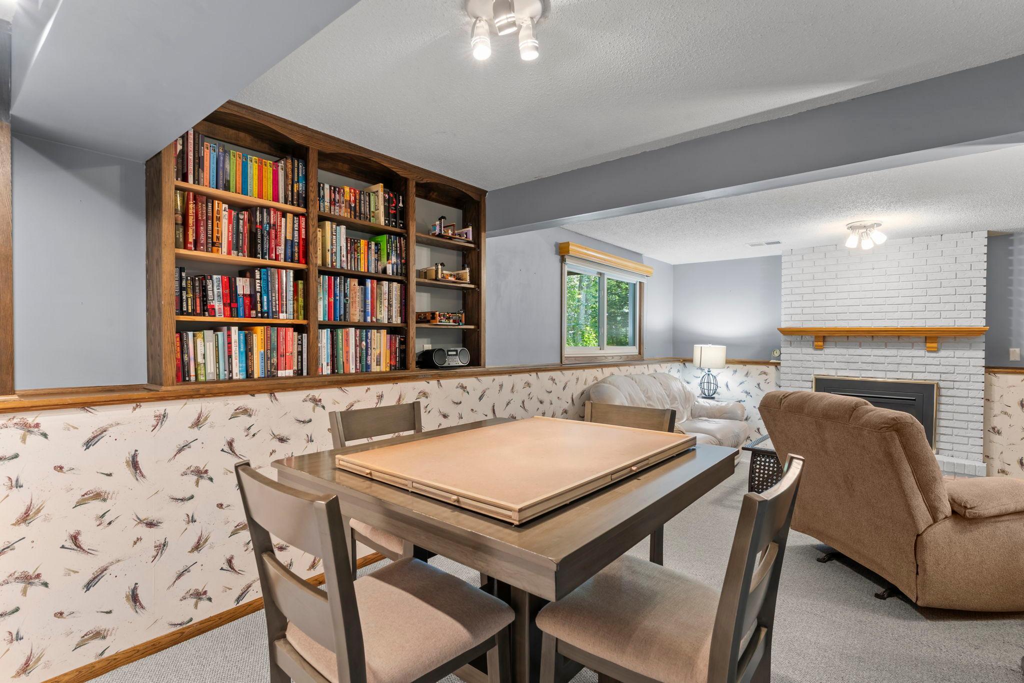 40-web-or-mls-7989 Eastwood Rd-228.jpg