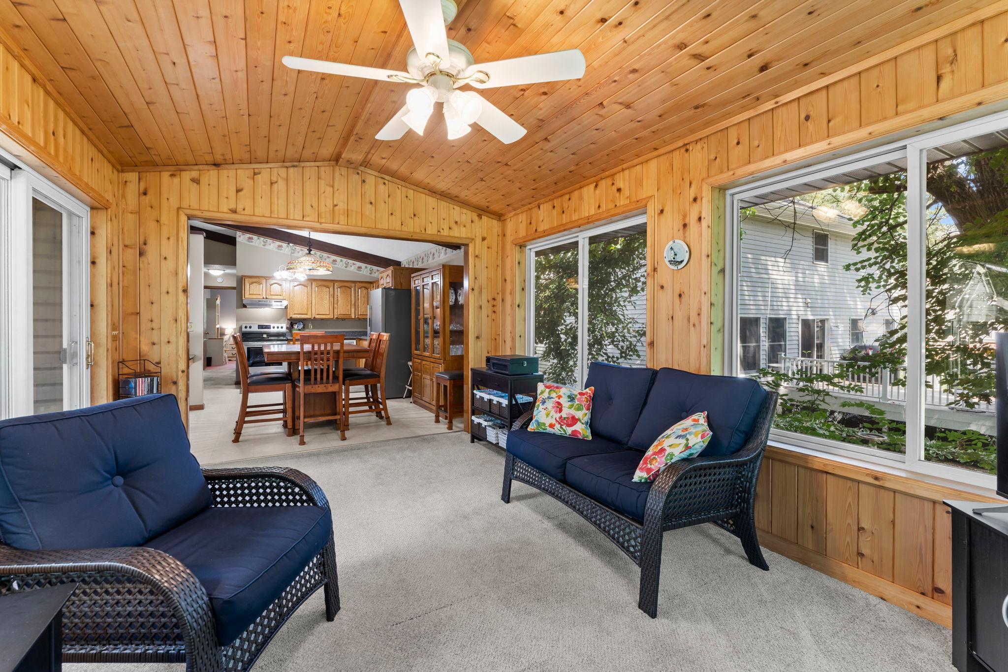 26-web-or-mls-7989 Eastwood Rd-93.jpg