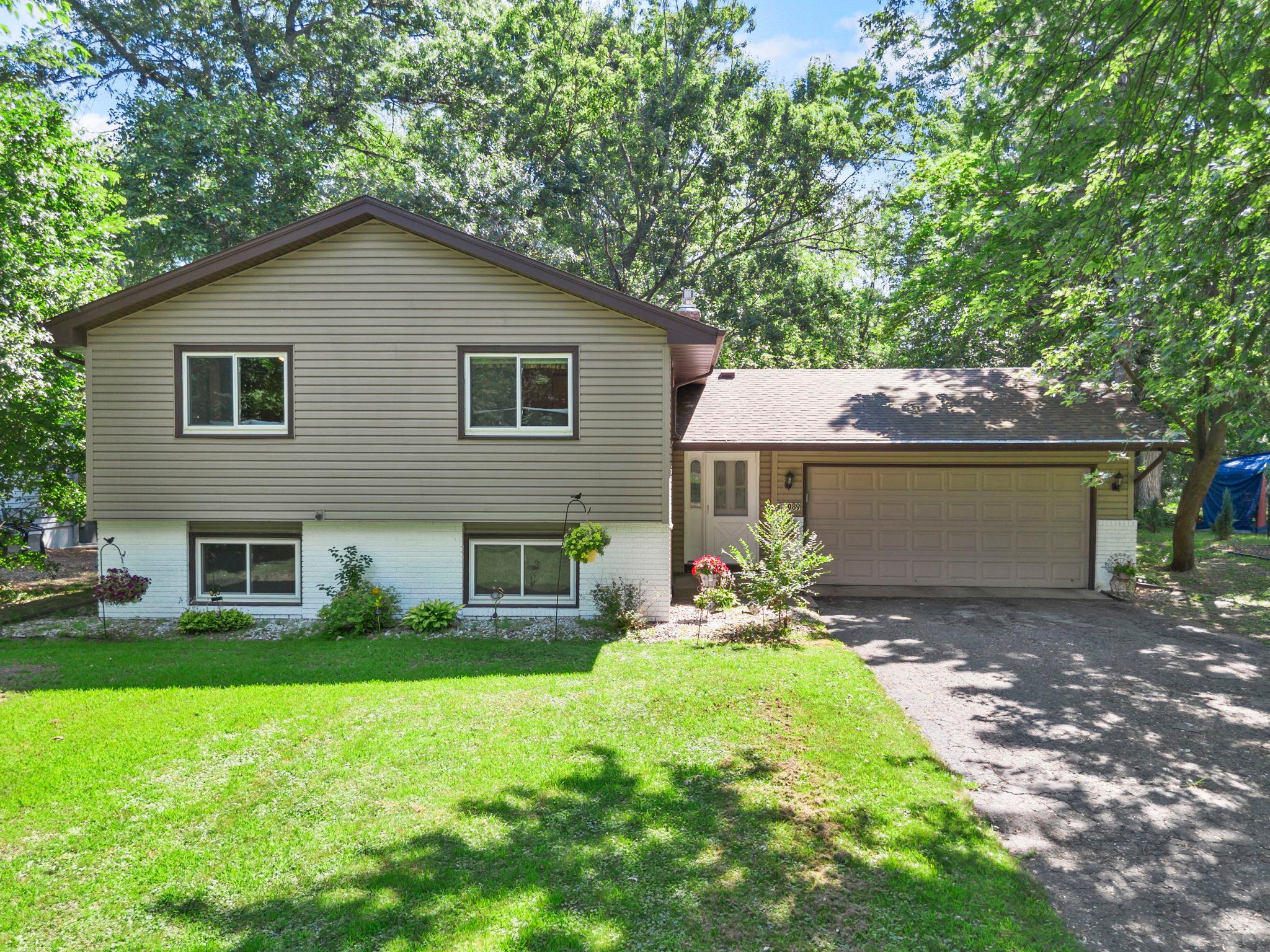 6-web-or-mls-7989 Eastwood Rd-239.jpg