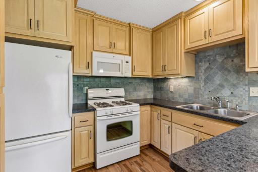 3149 Farnum Drive, Eagan, MN 55121