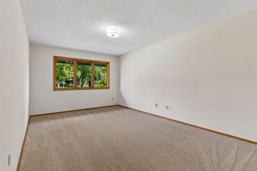 3149 Farnum Drive, Eagan, MN 55121