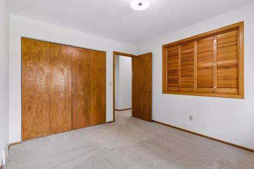 3149 Farnum Drive, Eagan, MN 55121