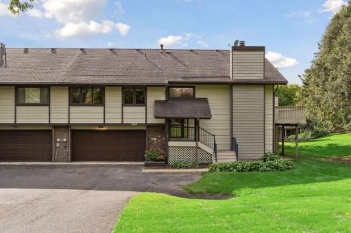 3149 Farnum Drive, Eagan, MN 55121