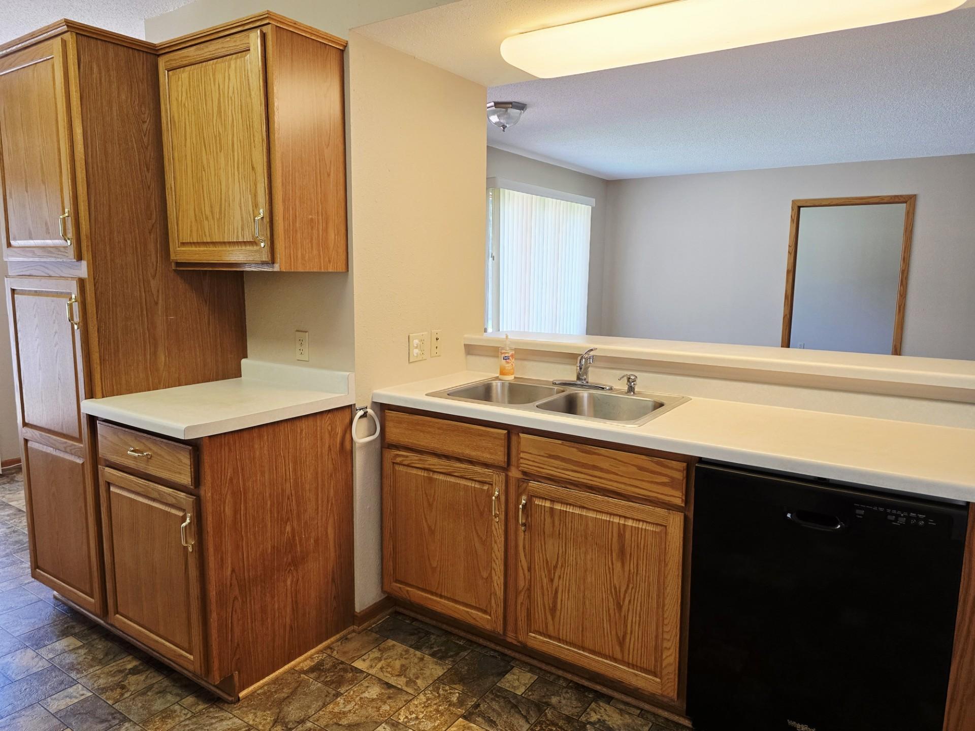 Kitchen3.jpg