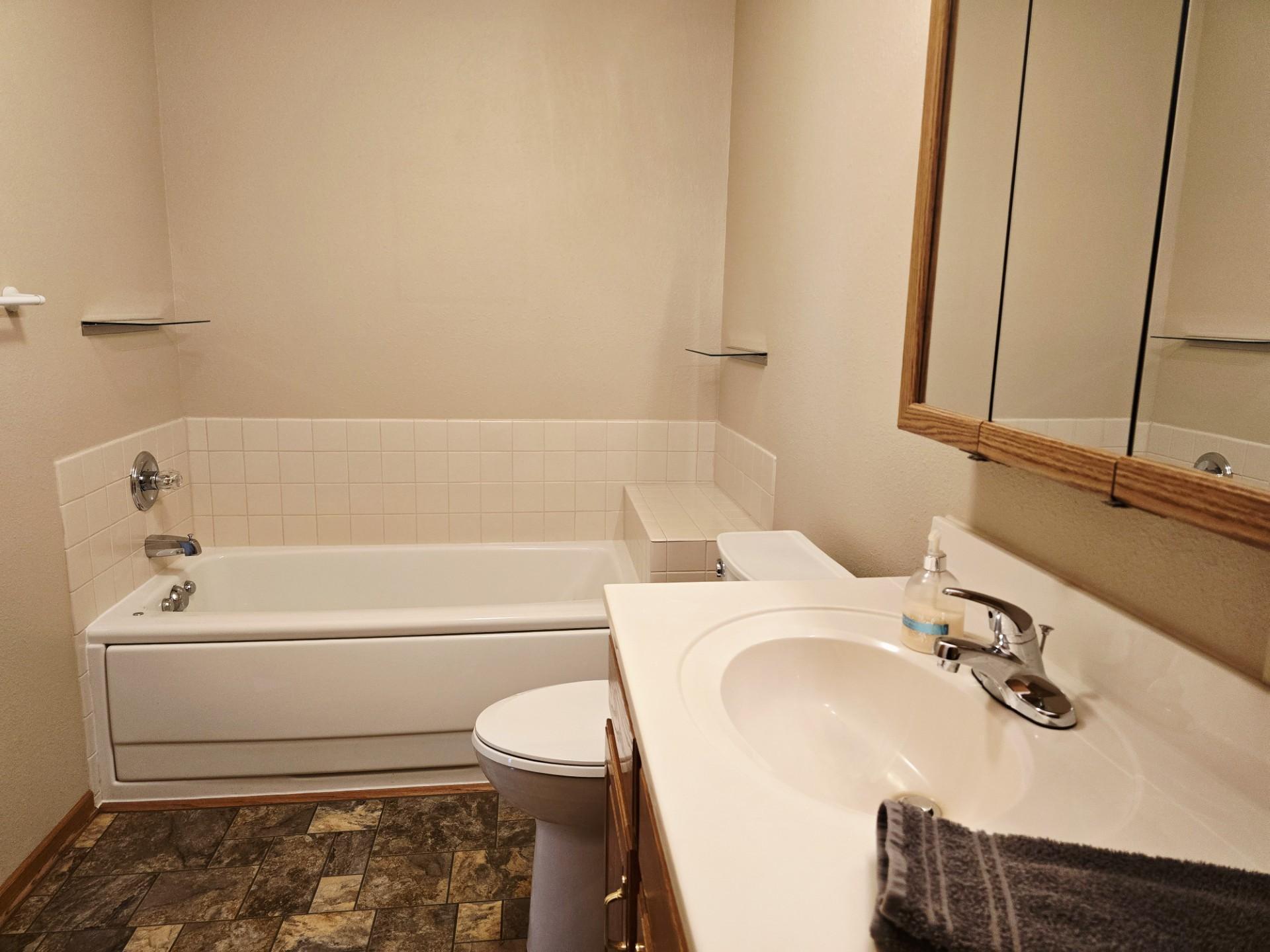 Bath2.jpg