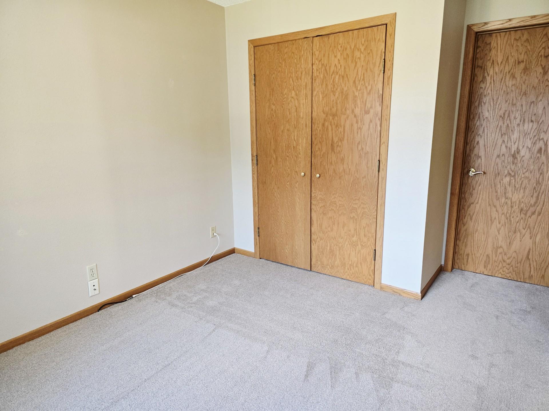 Bedroom2-2.jpg