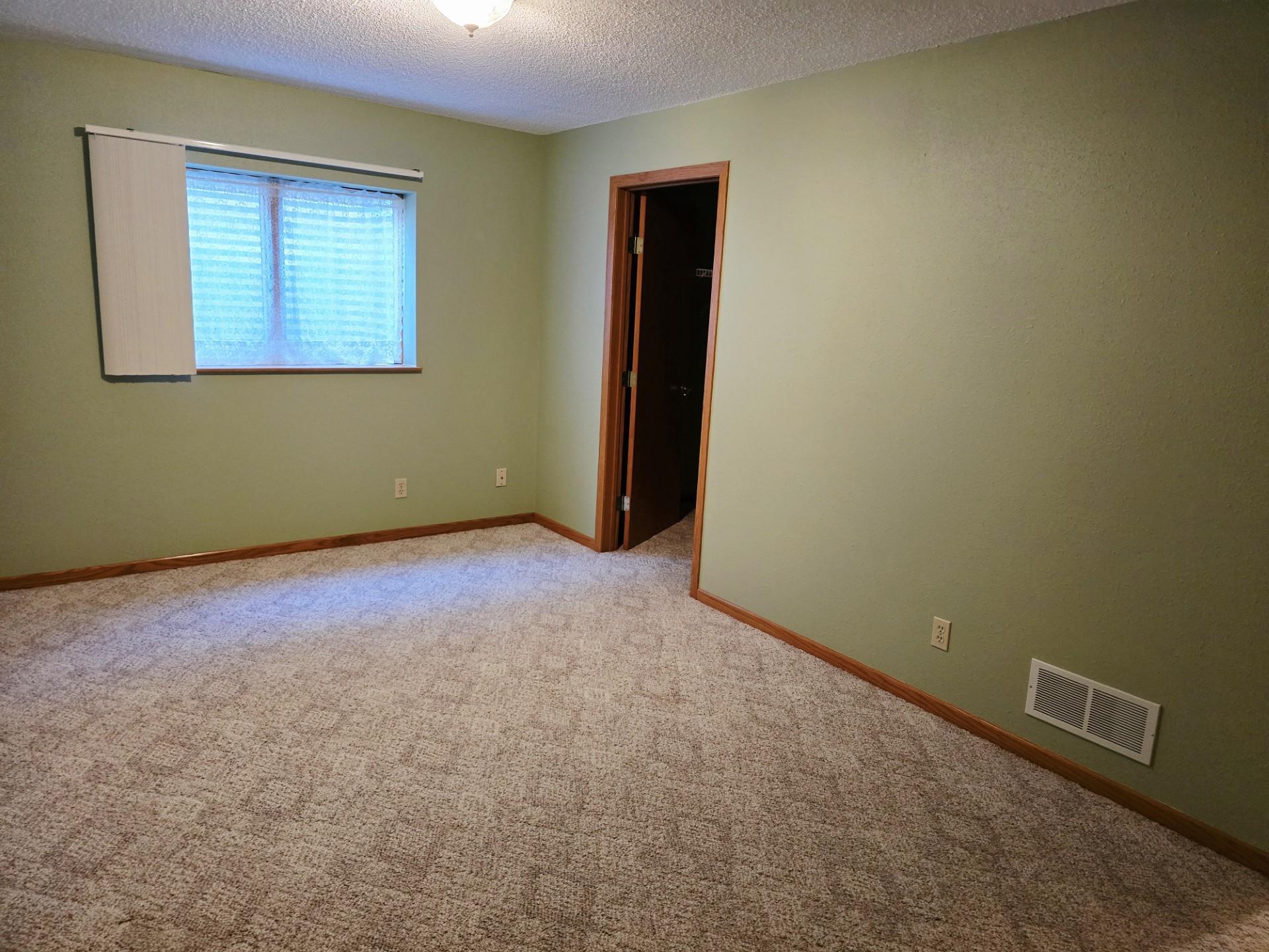 Bedroom3-1.jpg
