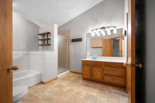 Full Bathroom - Upper Level