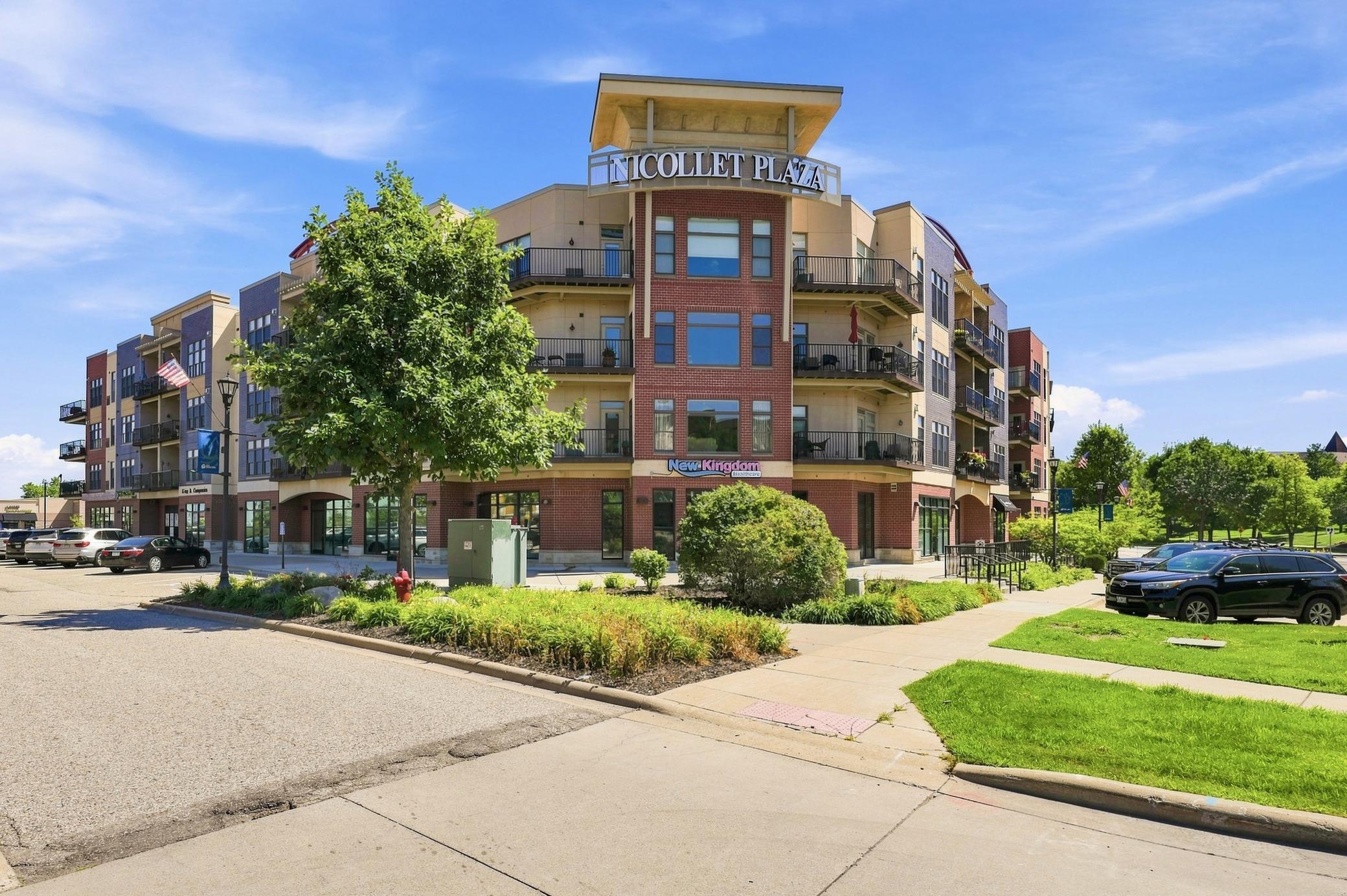 Nicollet Plaza daytime