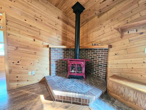 5758 Puncher Point Road, Tower, MN 55790