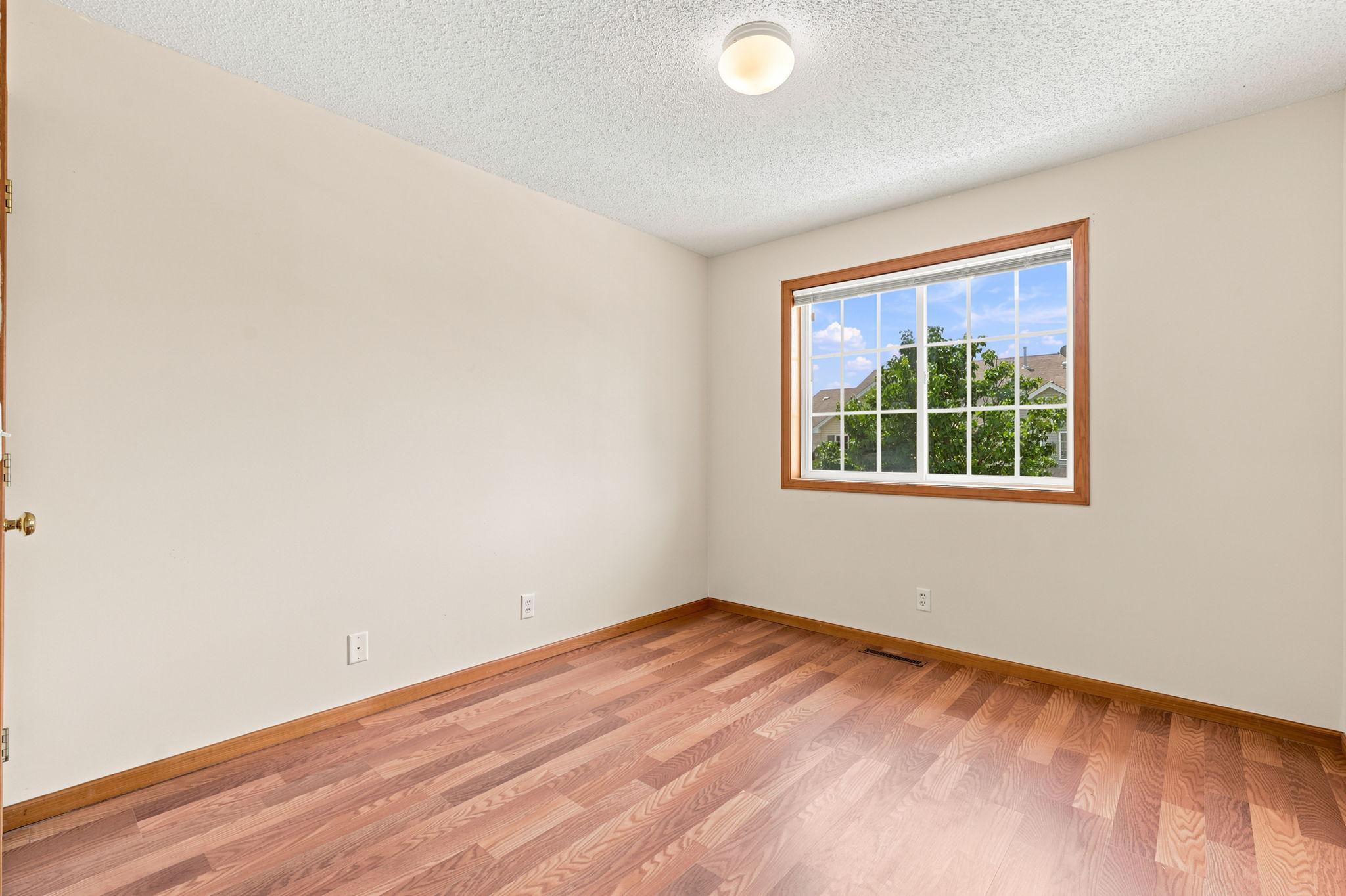 7-web-or-mls-A7400737.jpg