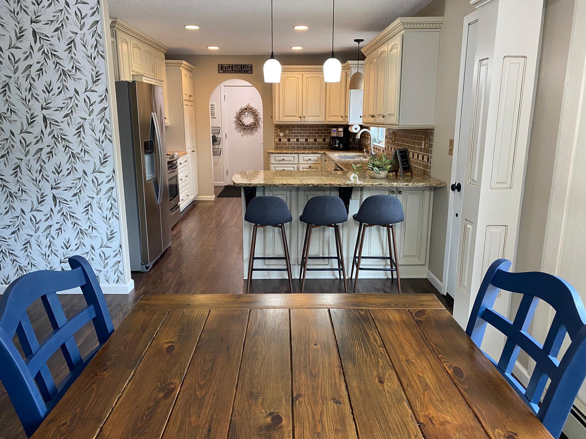 Dining / kitchen