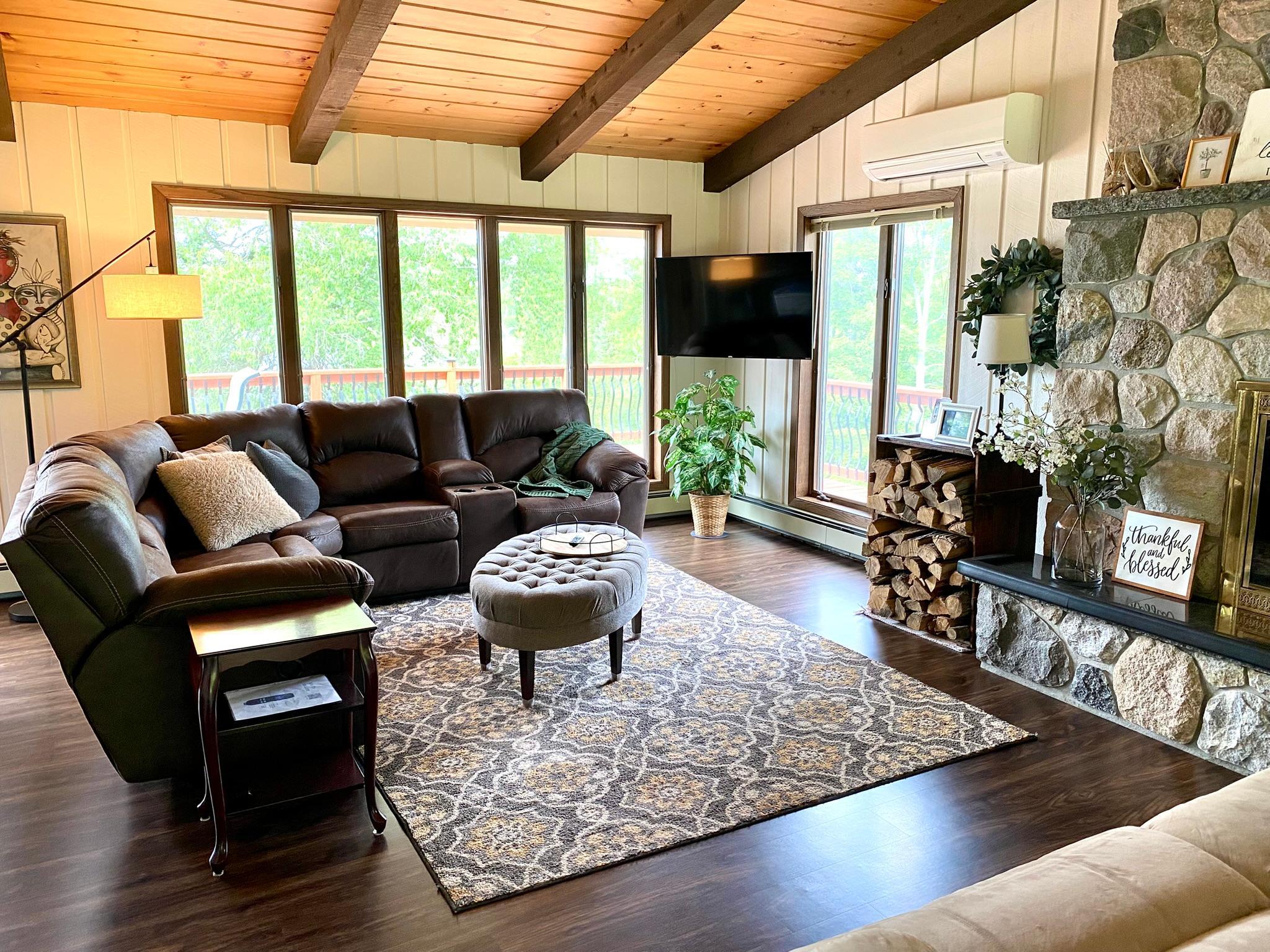 Main level living room