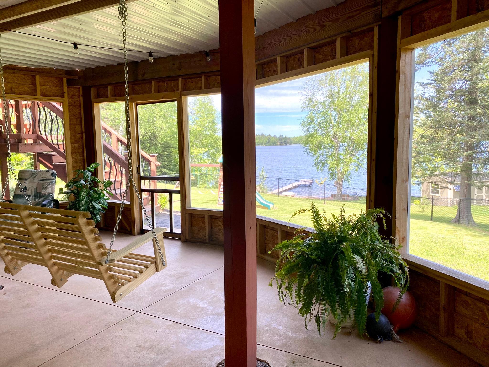 Screened in porch